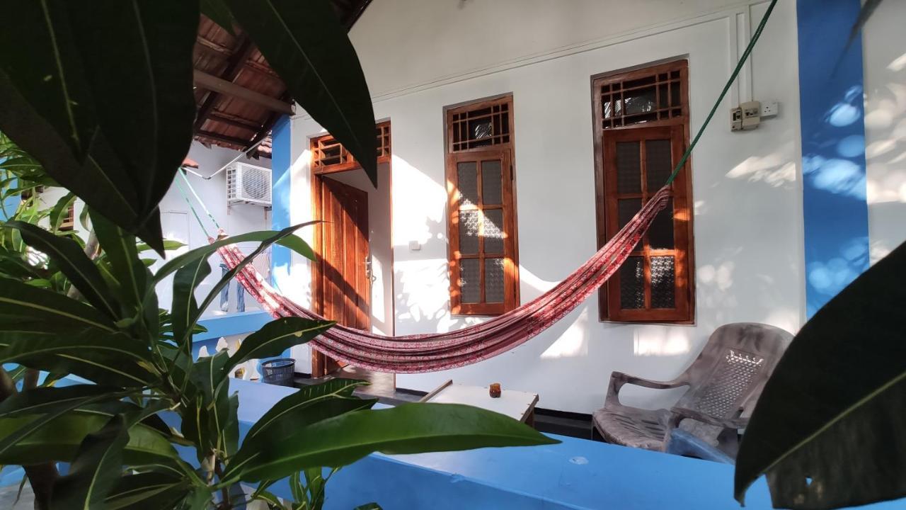 Surf Beach Hotel Аругам Экстерьер фото