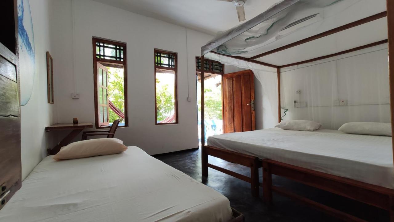 Surf Beach Hotel Аругам Экстерьер фото
