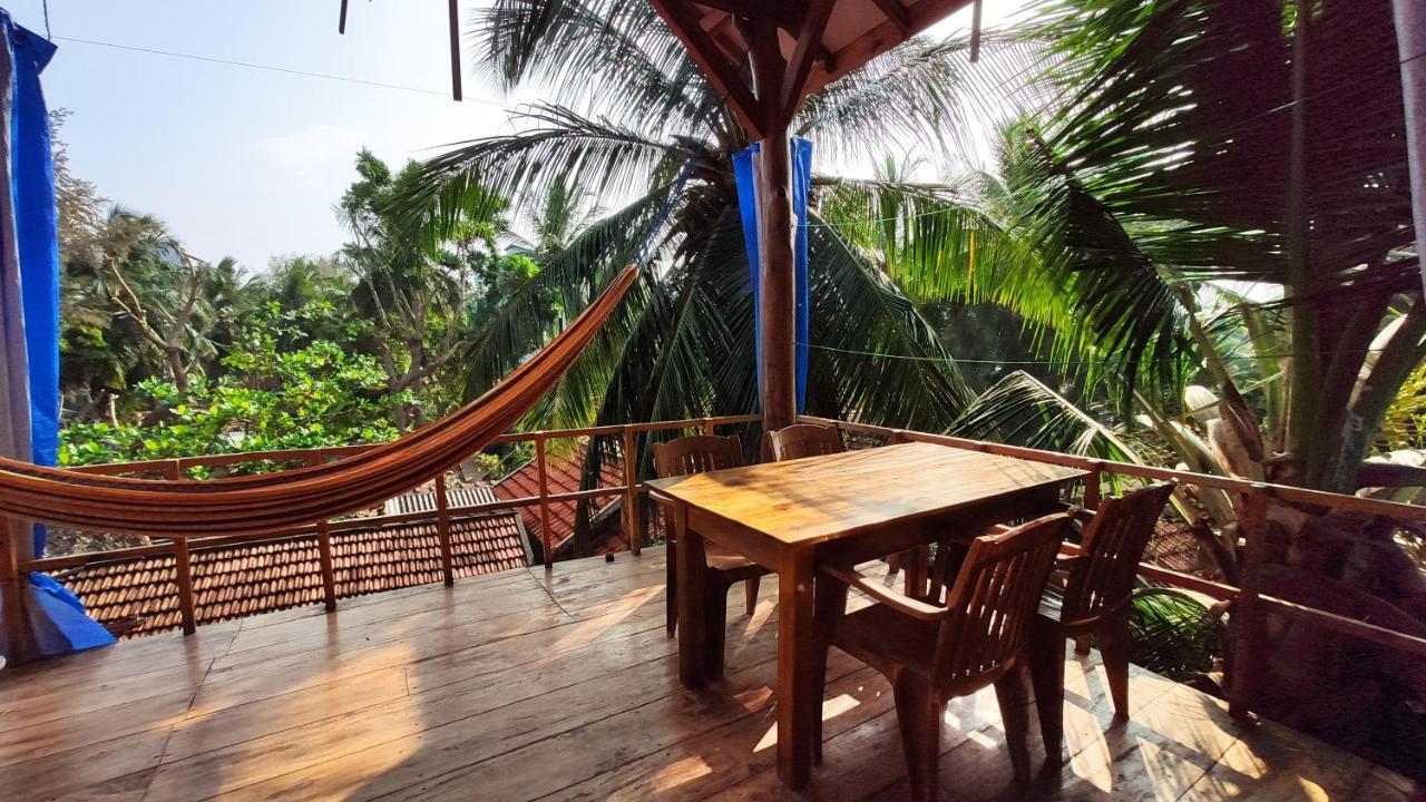Surf Beach Hotel Аругам Экстерьер фото
