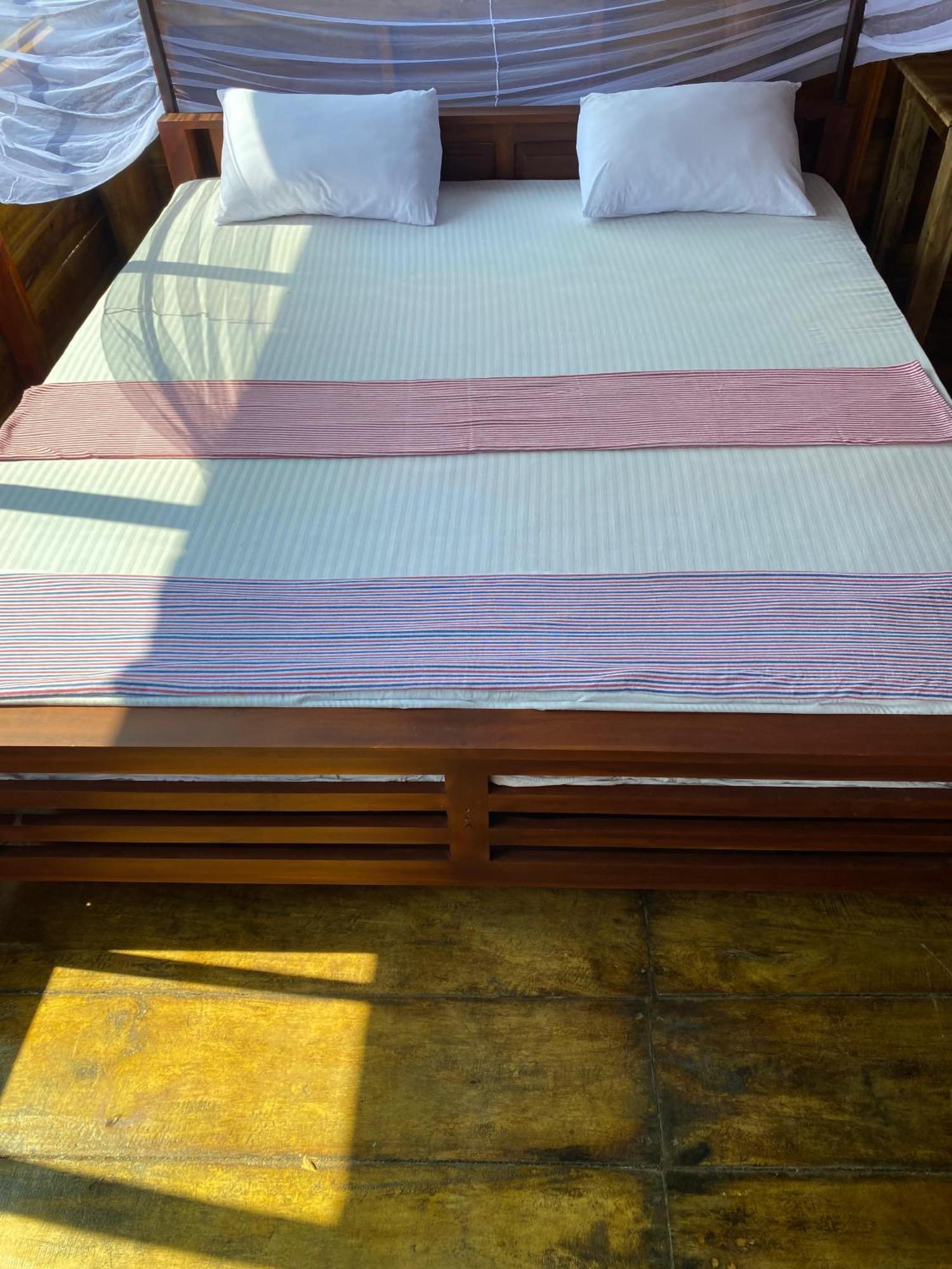 Surf Beach Hotel Аругам Экстерьер фото